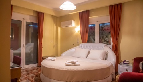 Deluxe Double Room, 1 King Bed, Sea View
