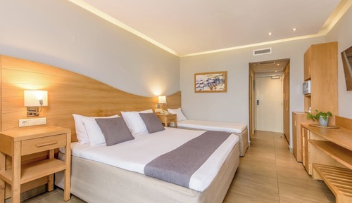 Standard Double Room, Garden View