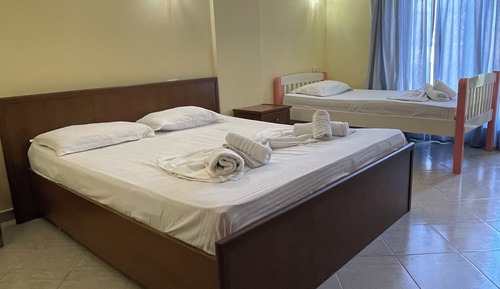 Comfort Triple Room, Garden View