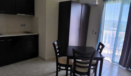 Suite, Garden View