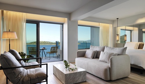 Suite Stunning with Plunge Pool, Sea View