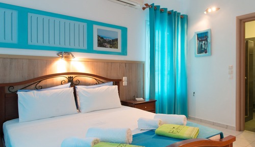 Superior Duplex, Partial Sea View