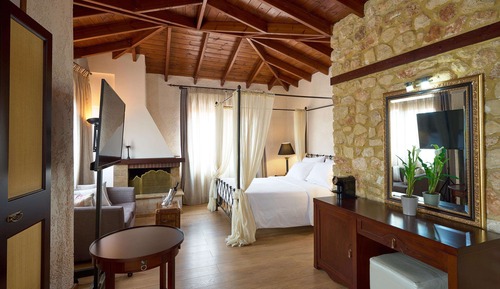Honeymoon Suite, Jetted Tub
