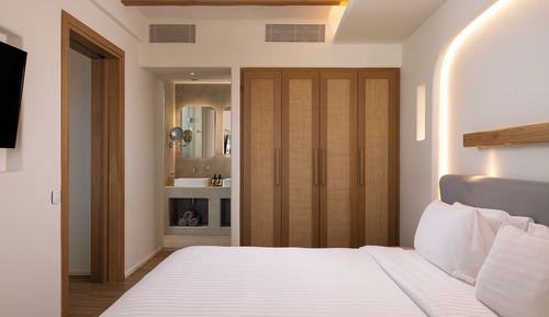 Grand Suite with outdoor jacuzzi
