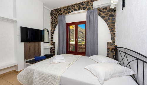 Apartment, 1 Bedroom (Free Car Rental , 2 People)