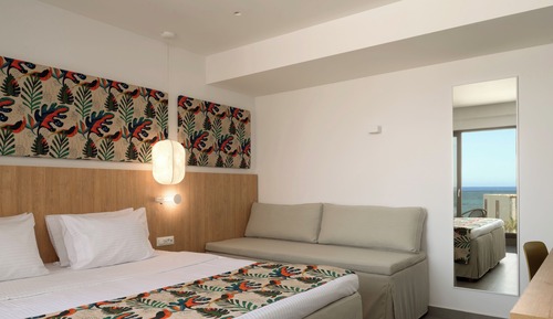 Deluxe Double Room, Partial Sea View