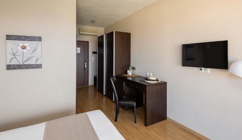 Superior Double or Twin Room, 1 Bedroom, Partial Sea View, Annex Building