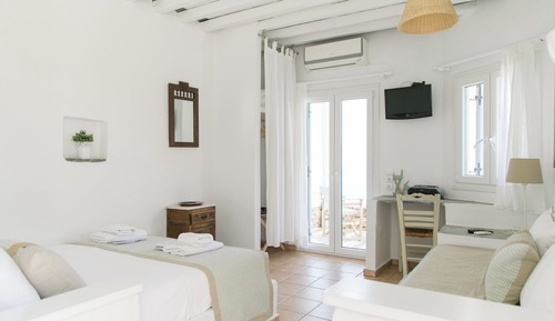 Superior studio with sea view