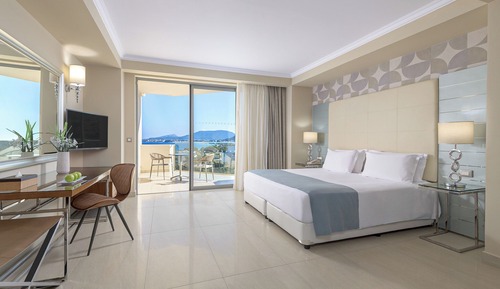 Deluxe Double Room, Partial Sea View