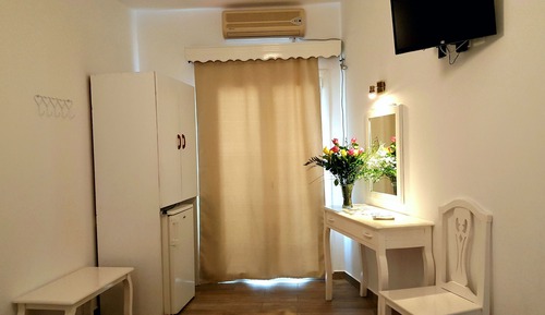 Triple Room, Balcony