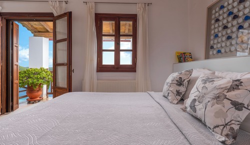 Adrina VIP Three Bedroom Heated Pool Villa