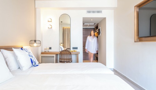 Premium Triple Room with Sea View