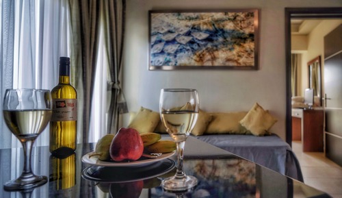 Junior Suite, Partial Sea View