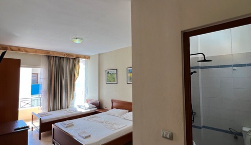 Comfort Triple Room, 1 Bedroom, Non Smoking, City View