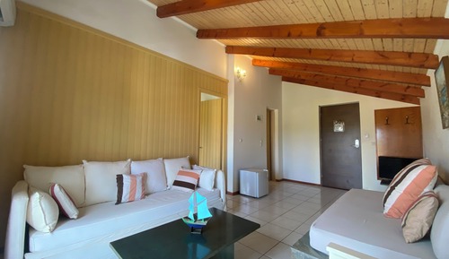 Family Room, 2 Bedrooms, Garden View