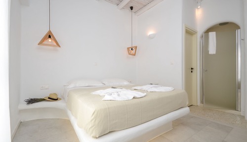 Honeymoon Room