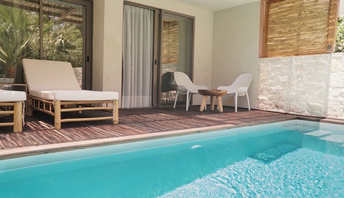 Cozy Nest with Private Pool