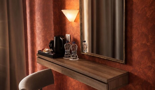 Honeymoon Studio Suite