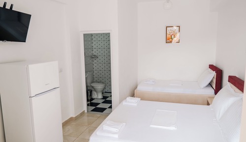 Triple Room, Balcony, Pool View (3 Persons)