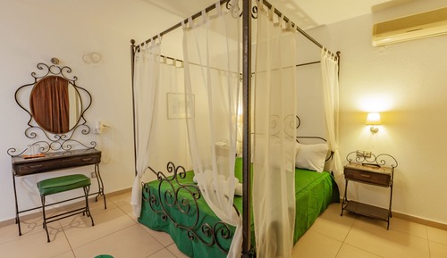 Suite, Mountain View