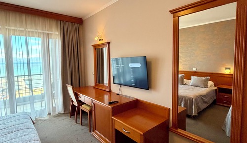 Deluxe Double Room, Balcony, Lake View