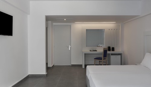 Family Suite, 1 Bedroom, Garden View