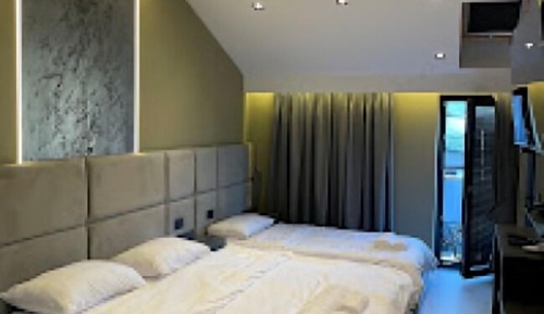 Triple Room, Balcony, Courtyard View