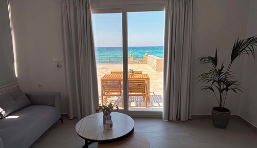 Family Studio, Sea View