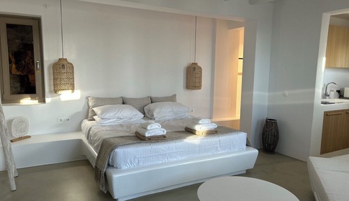 Deluxe Studio Suite, Sea View