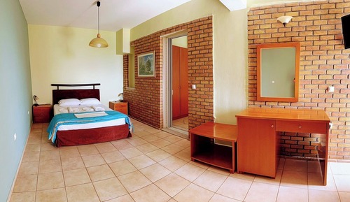 Family Quadruple Room, Beach View