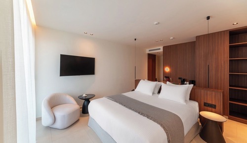 Executive Room with Jacuzzi & Sea View