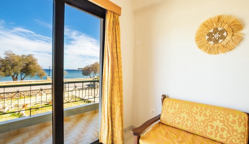 Family Room, Sea View
