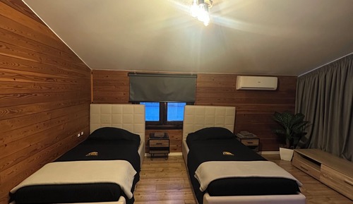 Isea Wood Villa