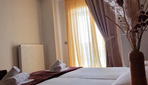 Comfort Double Room, 1 Bedroom, Private Bathroom, Park View