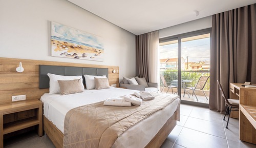 Triple Room, City View