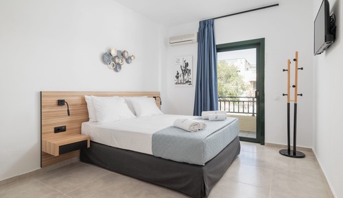 Superior Apartment, 1 Bedroom, Jetted Tub, Bay View