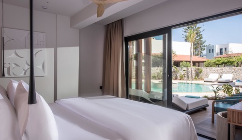 Double Room Swim Up