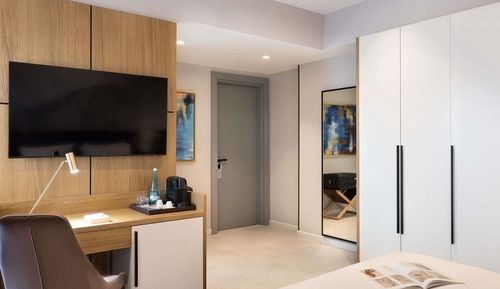 Privilege, Room, 1 King Bed, Balcony