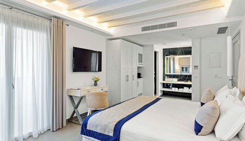 Junior Suite with Panoramic Sea View-New Section