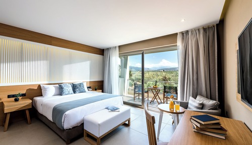 Family Suite, Jetted Tub, Pool View