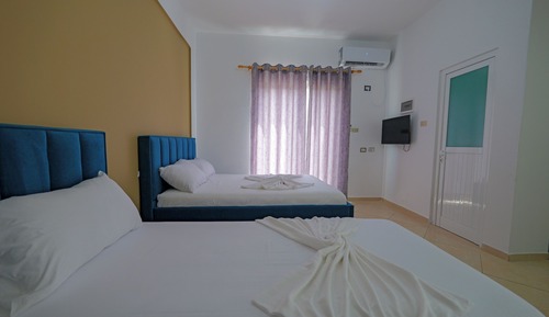 Double Room, Balcony