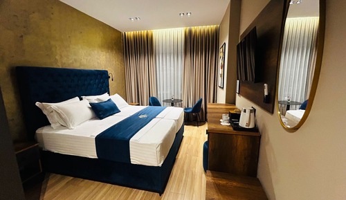 Deluxe Double or Twin Room, City View