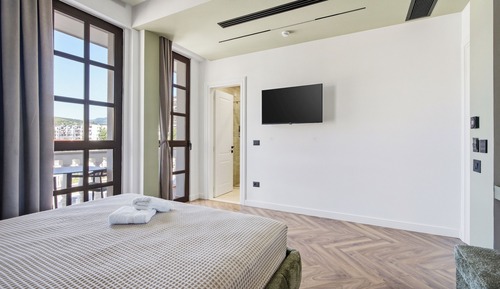 Superior Double Room, Balcony, Park View