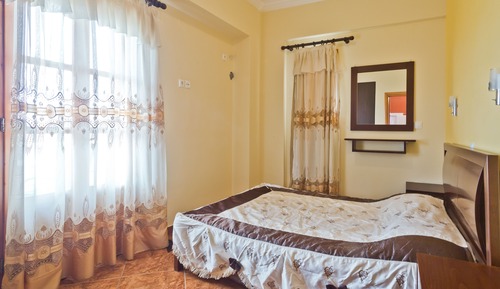 Panoramic Apartment, Sea View (Hills View)
