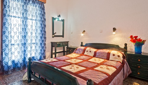 VIP Apartment Sea & Hills View