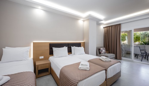 Quadruple Room, Balcony
