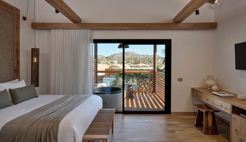 Swim up Maisonette