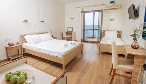 Triple Room with Sea View
