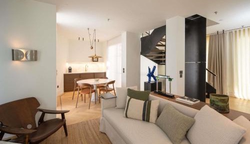 Duplex Executive Suite with One King Bed and Two Double Sofa Beds