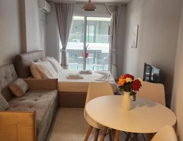 Studio with Sea View